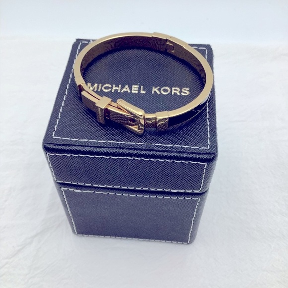 Michael Kors Women’s  Gold Buckle Bracelet - Picture 1 of 3